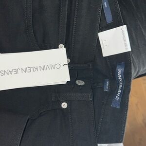 Calvin Klein Skinny (Sits below waist) Skinny Leg